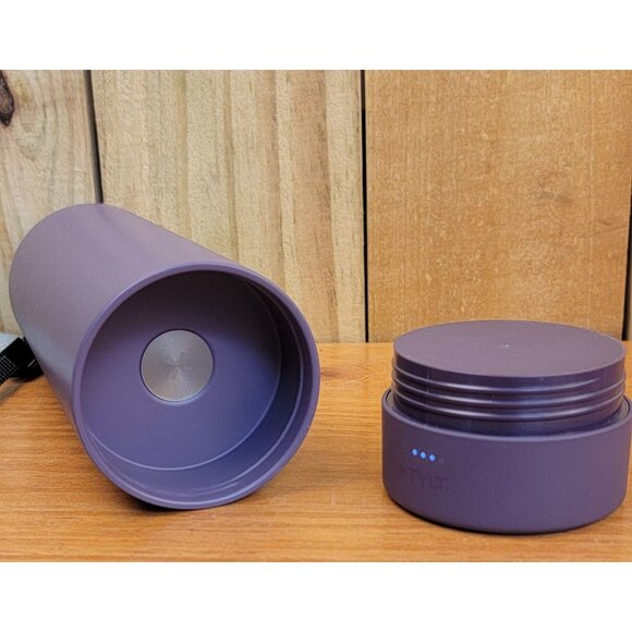 TYLT Bottle 2.0 with Portable Power Bank and Wireless Charger - Picture 14 of 16